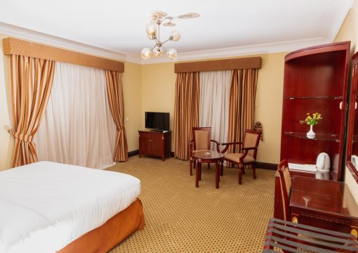 Double Room ( King bed )